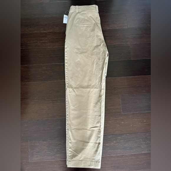 GAP Straight Up Khaki, Brand new with tags - Picture 4 of 4